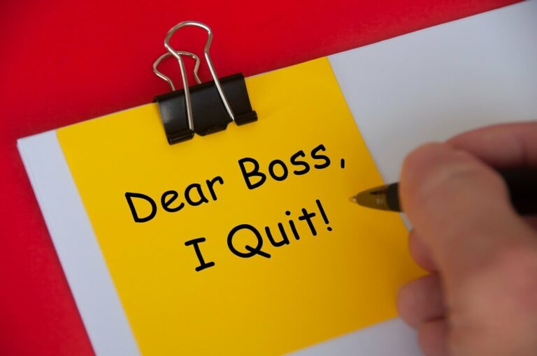 How to Text Your Boss You Quit